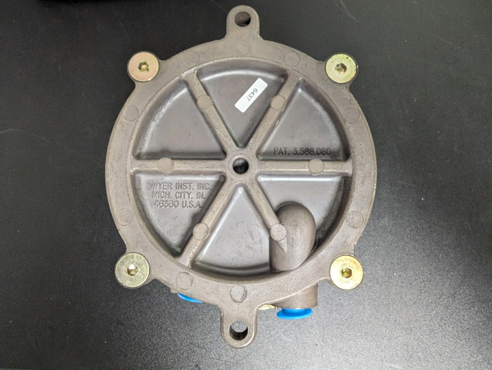 Dwyer 1950 Series Explosion Proof Pressure Switch (1950-1-2F)
