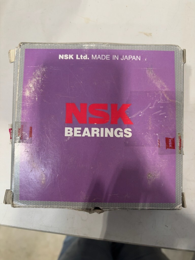 NEW NSK 22322EAE4C3 Spherical Roller Bearing 110mm x 240mm x 80mm