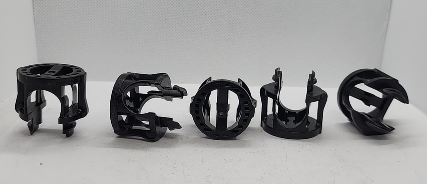 Lot of 195 – COMMSCOPE SSH-1416 SnapStak CABLE HANGER [2ES1-1]