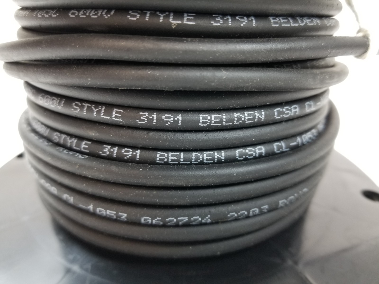 100ft Belden 34412 010(BLK) Hook-Up Wire 12AWG CSPE Insulation 600V Black NEW