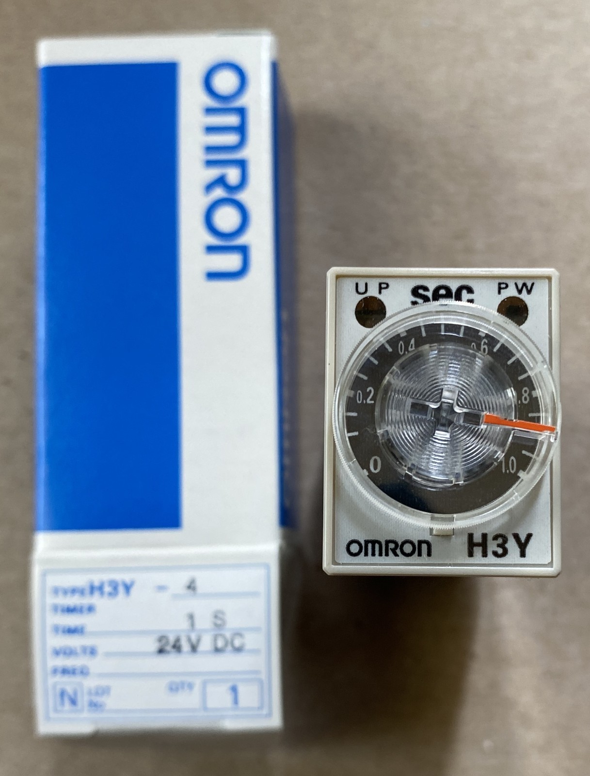 Omron H3Y-4 24VDC 0 to 1 Second ON Delay Timer Relay 4PDT