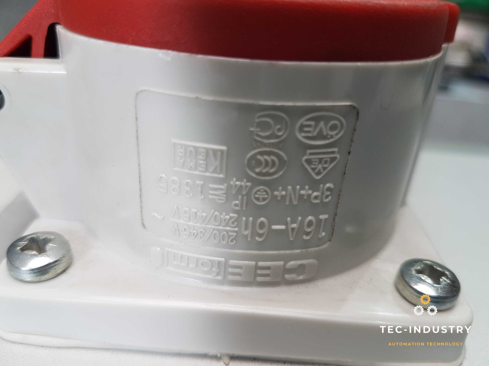 SIEMENS | BD01-AK2X/CEE165S14 | MENNEKES GGJ26 | OUTLET BOX