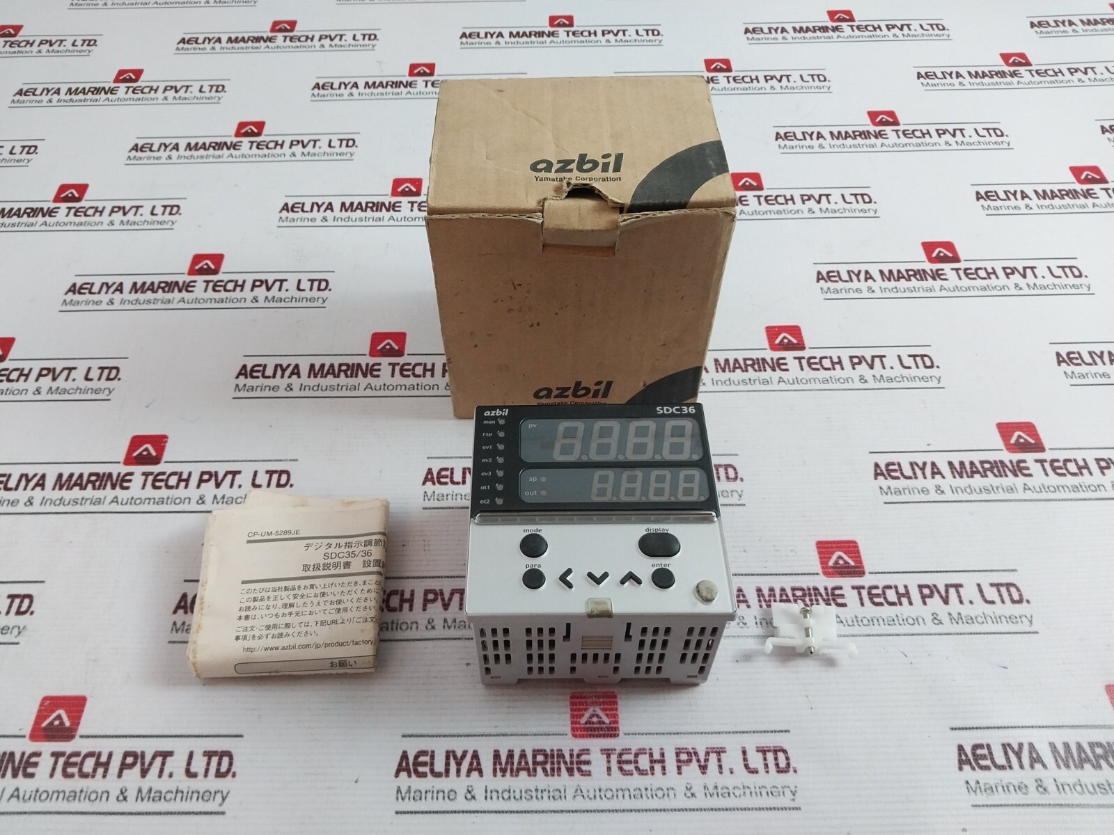 Azbil SDC36 Digital Indicating Controller AC100-240V 50/60Hz