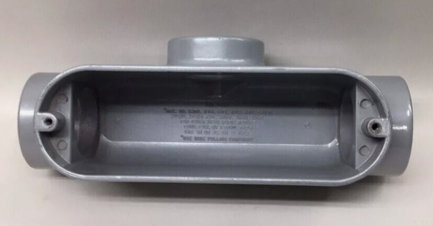 Conduit Body Type E30640 2″ Tee 64.0 Cu. In. (No Cover)