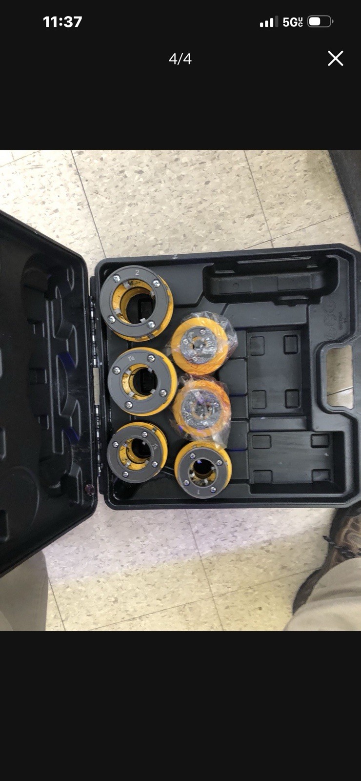 DEWALT FLEXVOLT DCE700 Pipe Threading Machine NPT RH w/ Die Heads 1/2-2″