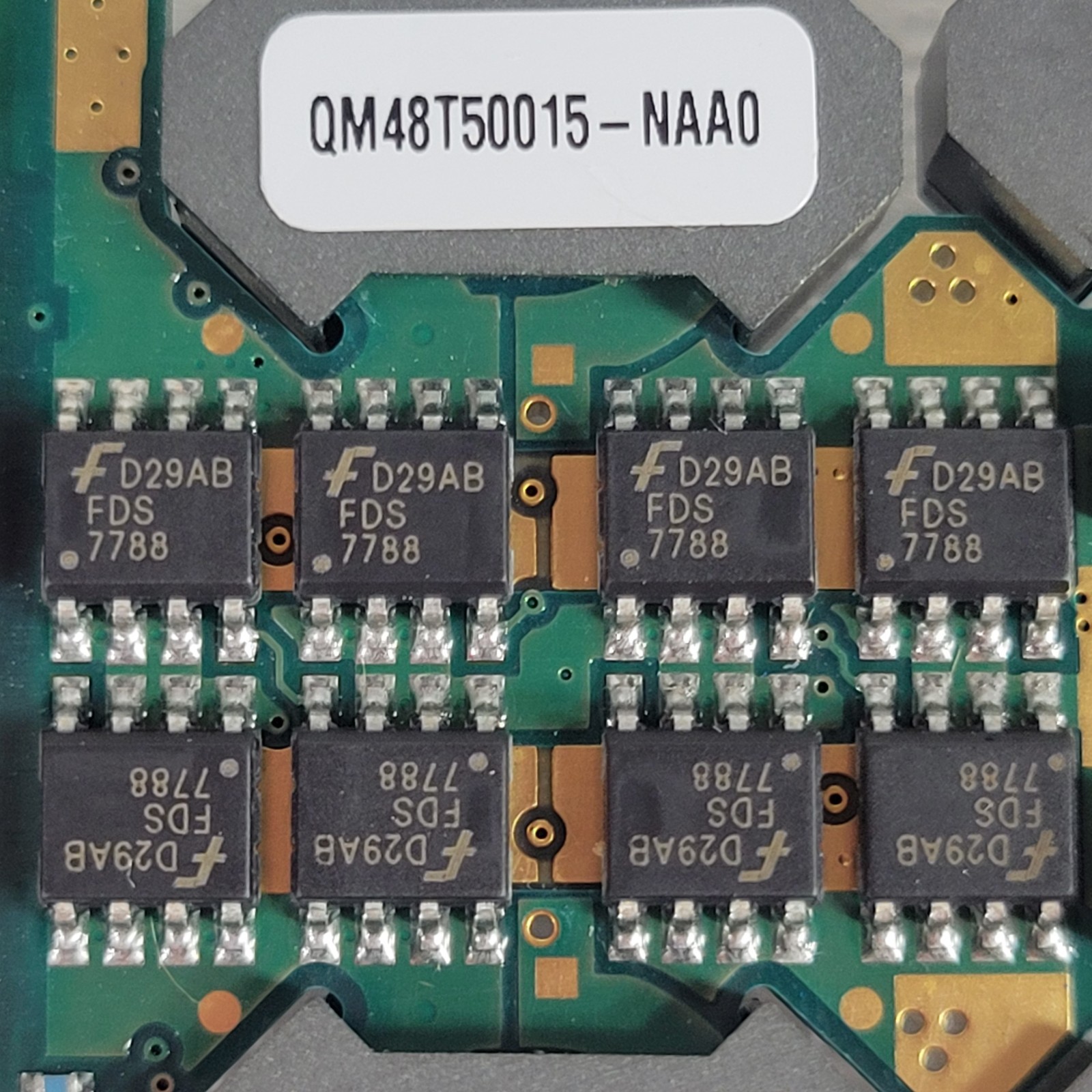 Bel Power / Power-One QM48T50015-NAA0 DC-DC Converter 36-75V In 1.5V 50A 75W