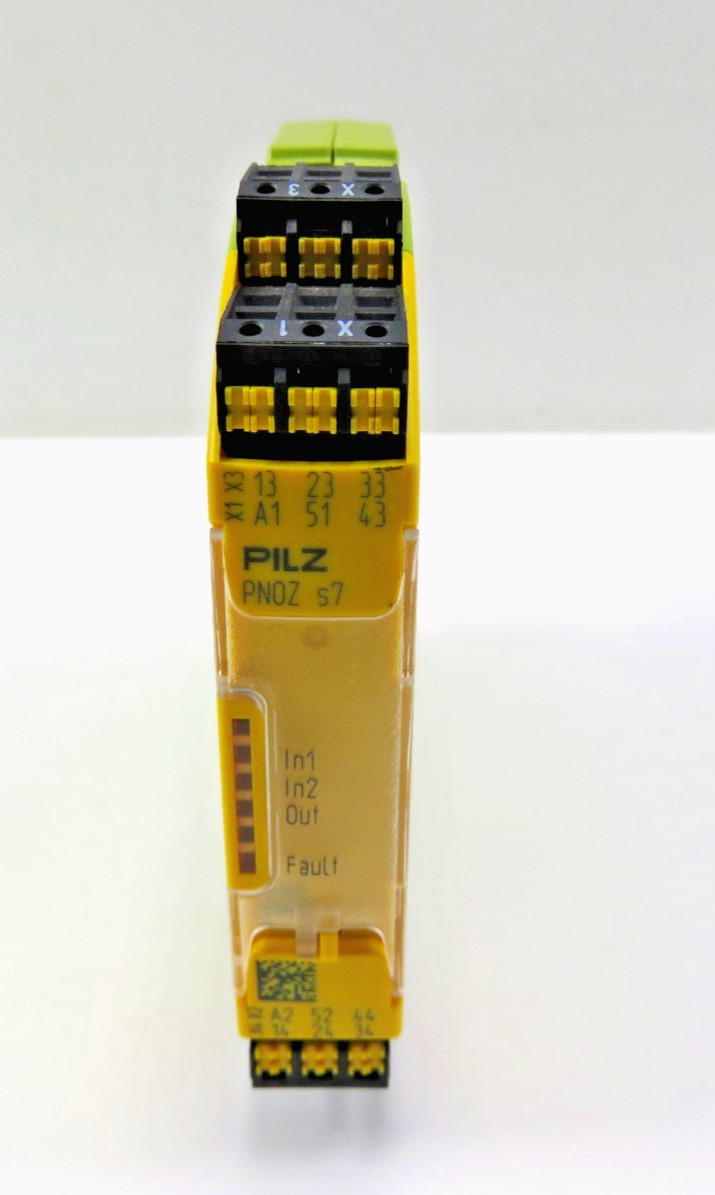 Pilz 751107 PNOZ s7 C 24VDC 4n/o 1n/c Contact Expansion