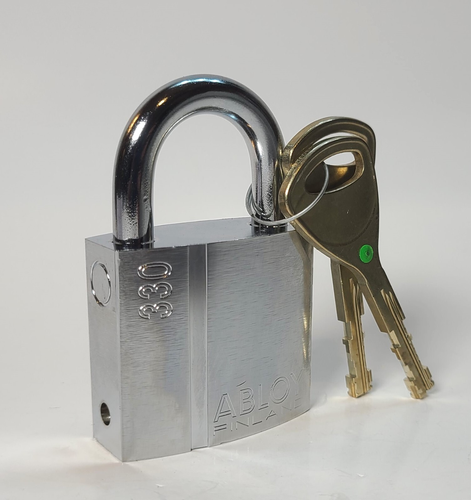 Abloy 330 High Security Padlock – Hardened Steel Shackle – Lockers, bikes, chain