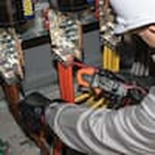 Klein Tools CL390 Digital Clamp Meter 400 Amp TRMS Auto-Ranging