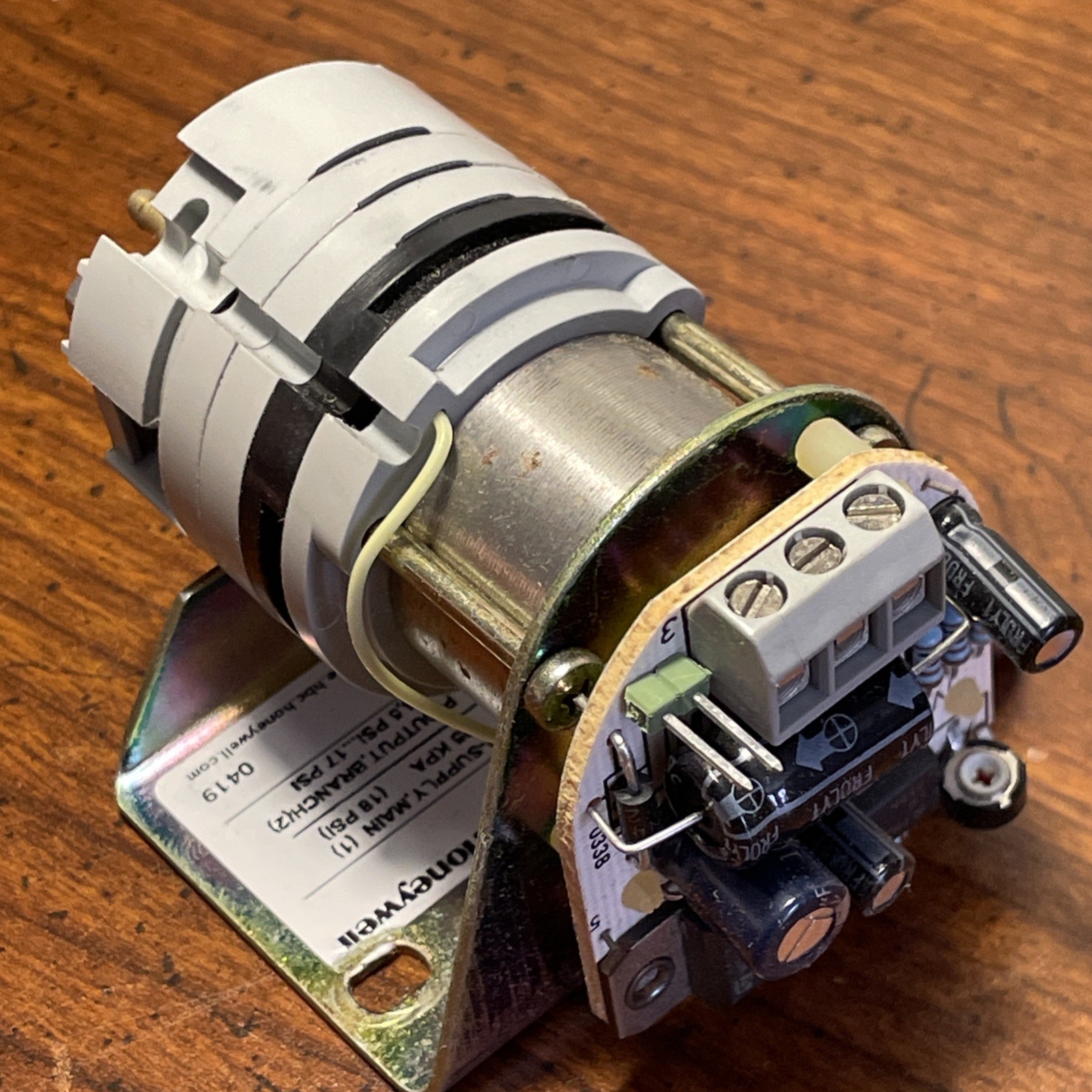 *New* HONEYWELL RP7517B1024 PRESSURE TRANSDUCER