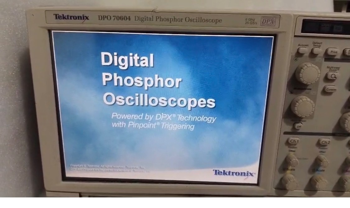TEKTRONIX DPO 70604 OSCILLOSCOPE – 6GHZ