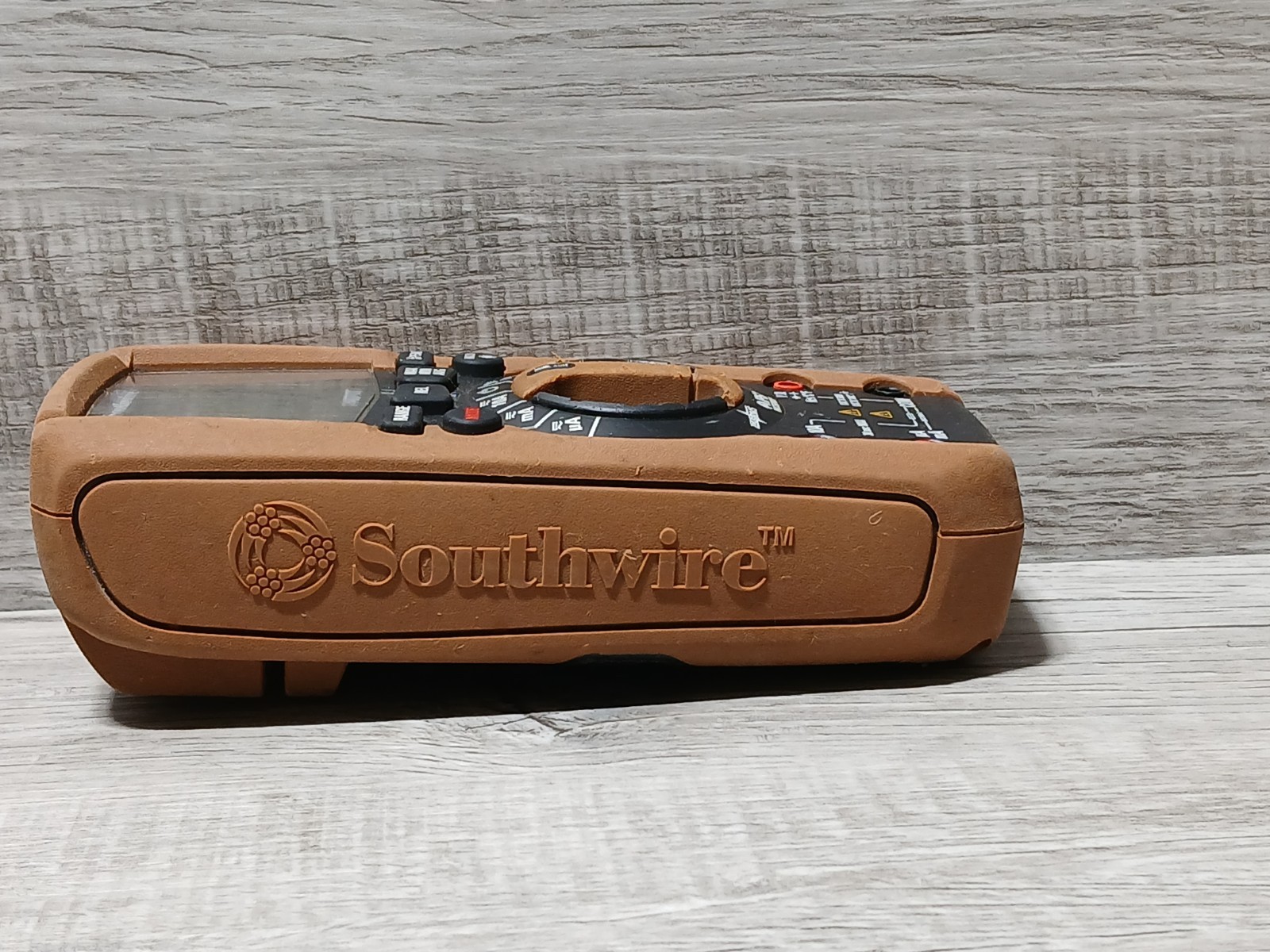 Southwire 14070T TechnicianPRO Cat IV 600V True RMS Precision Multi-Meter