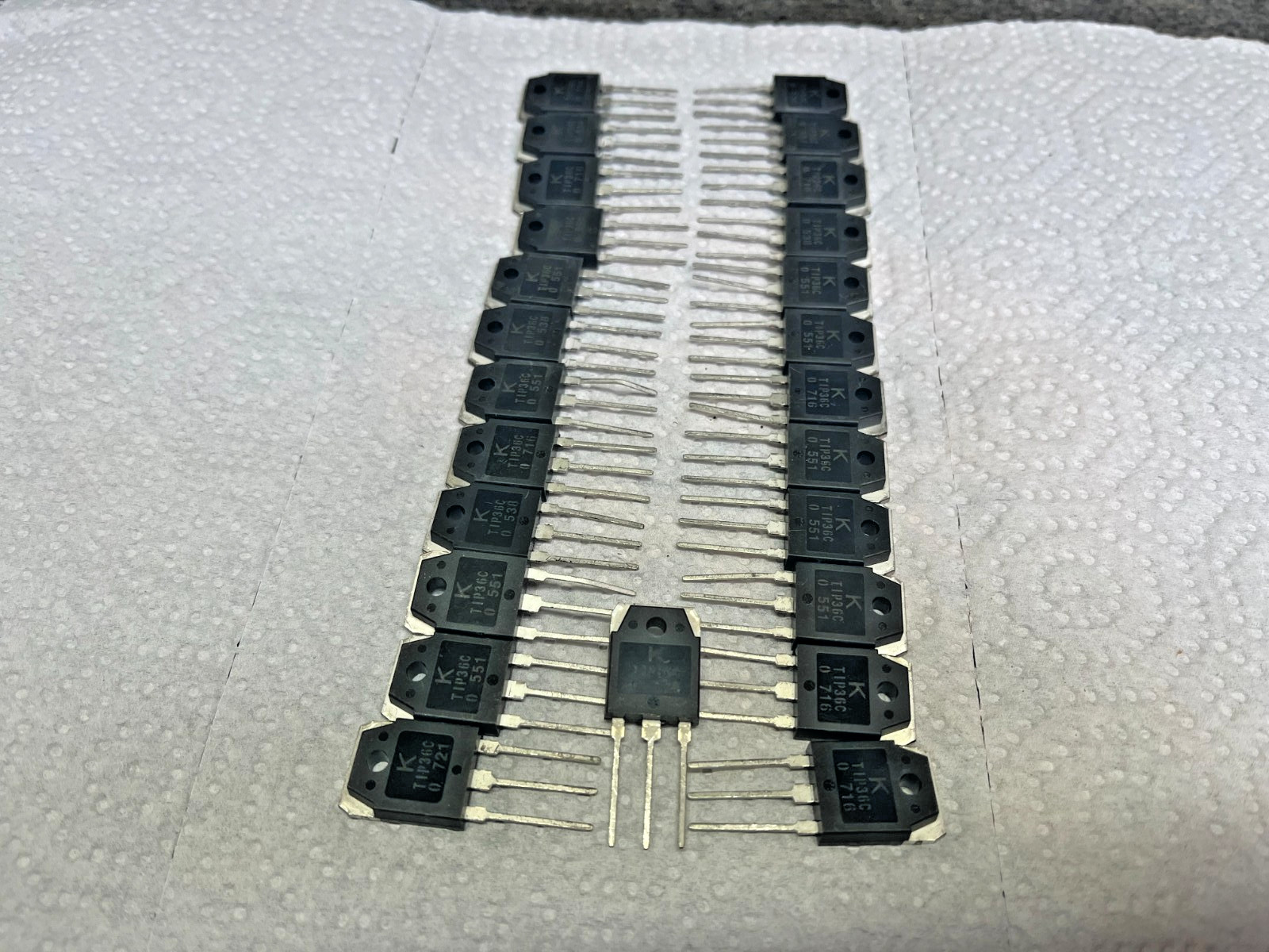 25 pcs Genuine ST TIP36C TO-218 NPN 25A 100V Power Transistor