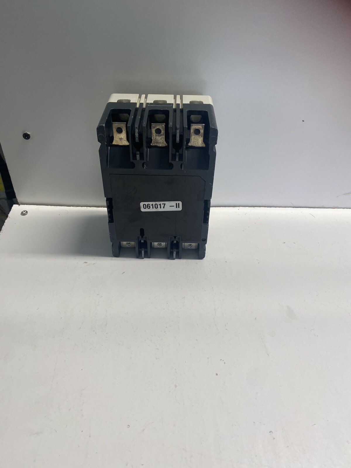 Cutler Hammer ED3125 125 Amp 240 VAC 3 Pole 65K Circuit Breaker Warranty ⚡️⚡️
