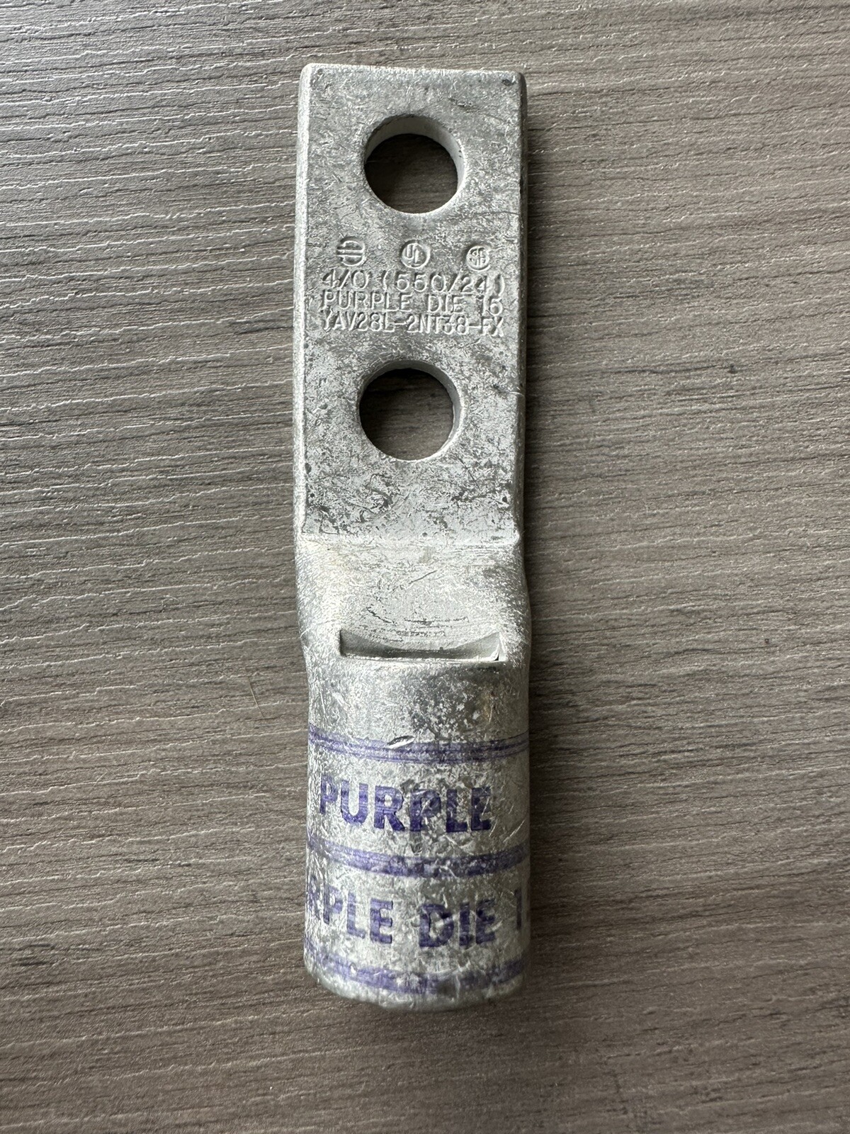 BURNDY YAV28L2NT38FX 4/0 Two Hole Lug Connector Purple Die 15 New