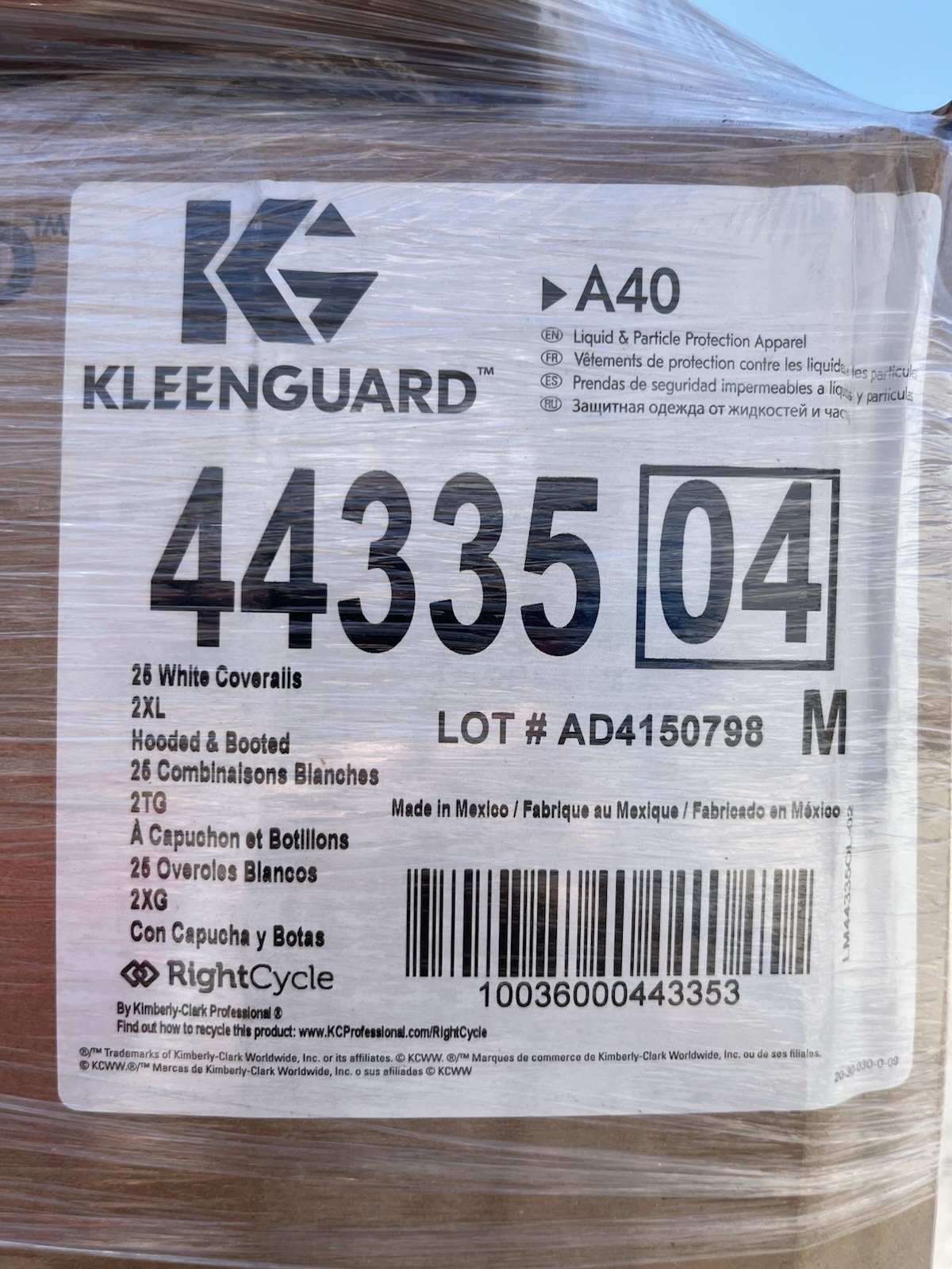 Box Of 25 Kleenguard Protective Clothing Coveralls White Hooded Booted 2XL A40