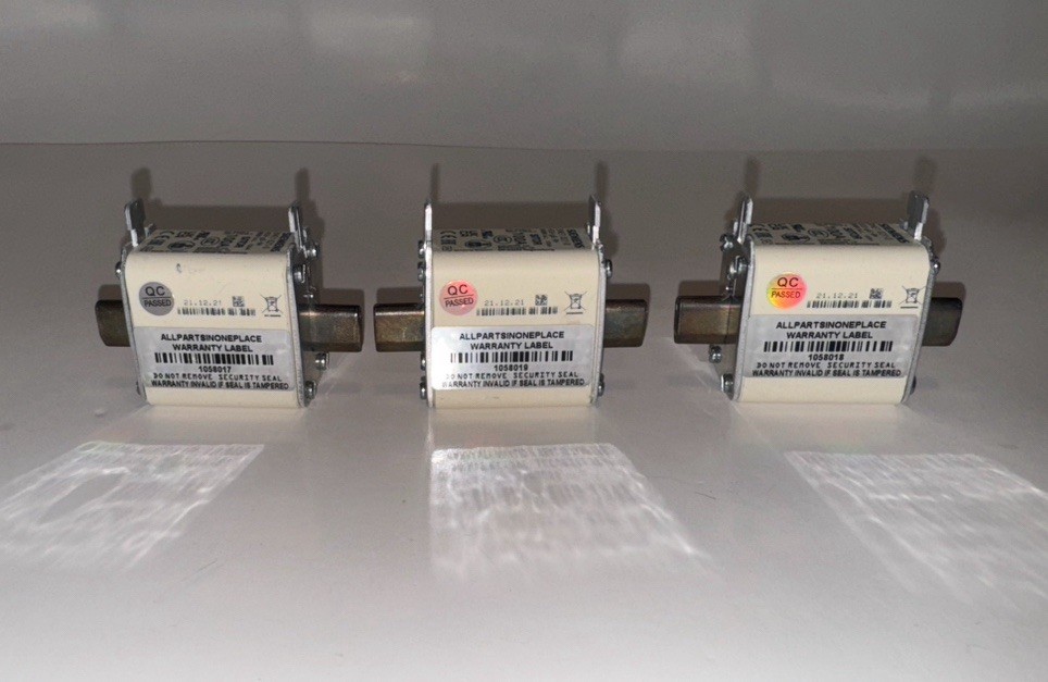 3 Pcs Set SIEMENS 3NE1021-0 690VAC 100A 100ka Sitor 100A PKF OF 3 NSMP