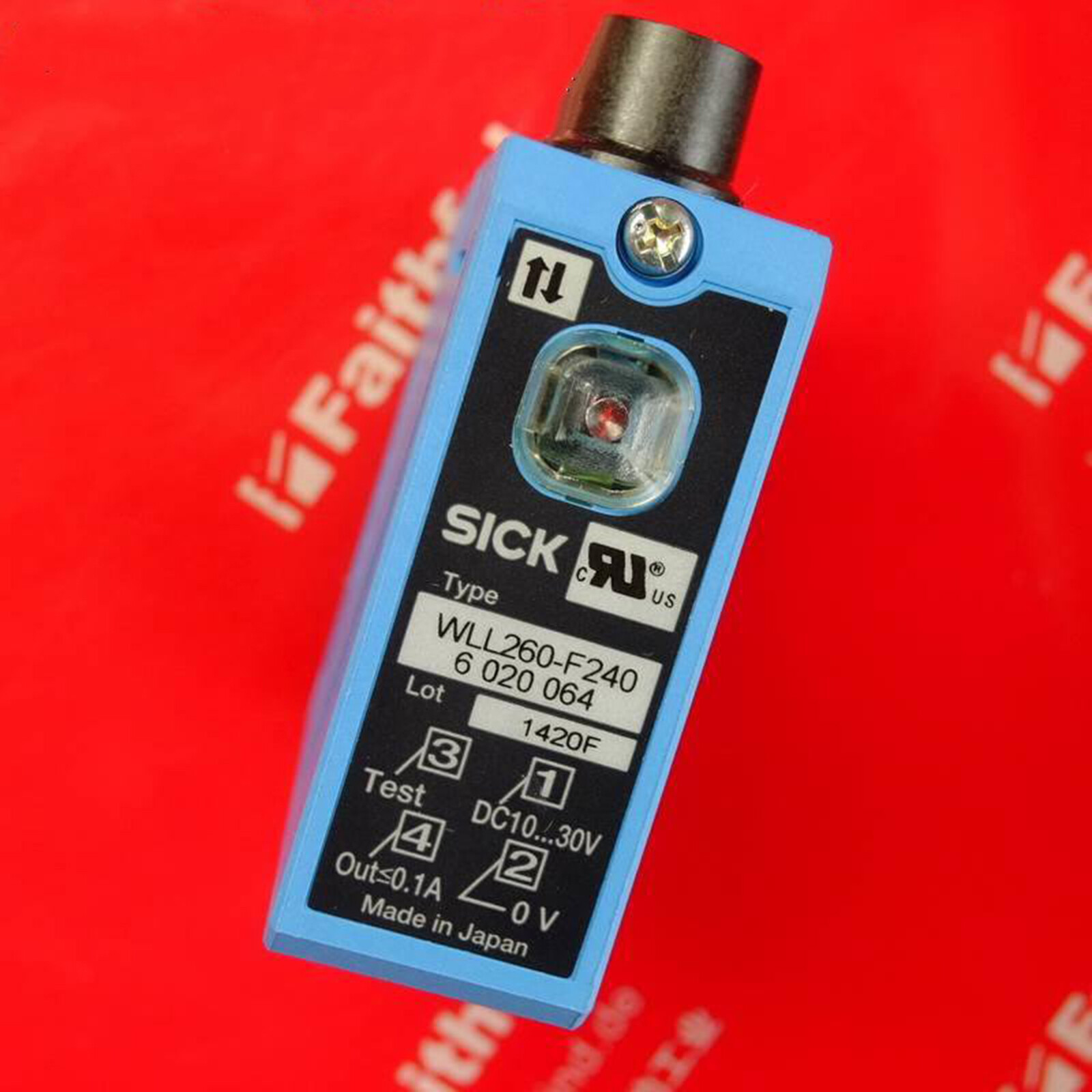SICK WLL260-F240 Photoelectric switch sensor New One WLL260F240