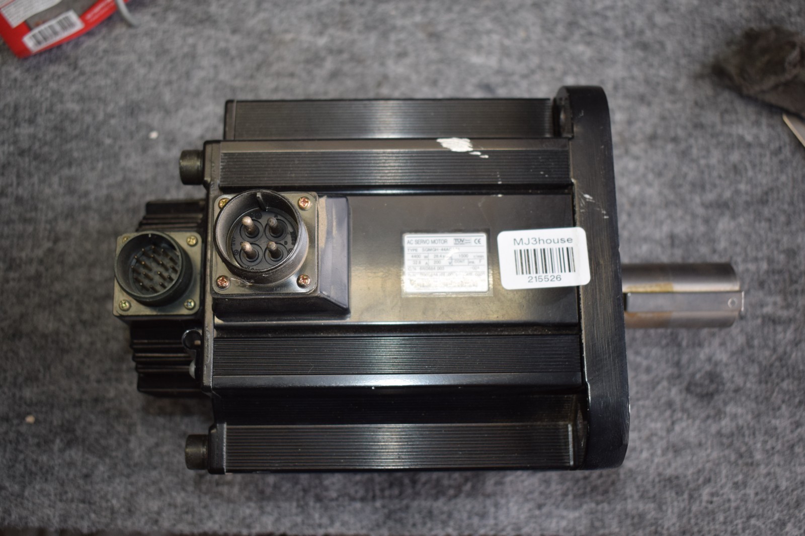 YASKAWA SGMGH-44ACA61 AC SERVO MOTOR 4400W 32.8A 1500RPM 200V #215526-R1*B70