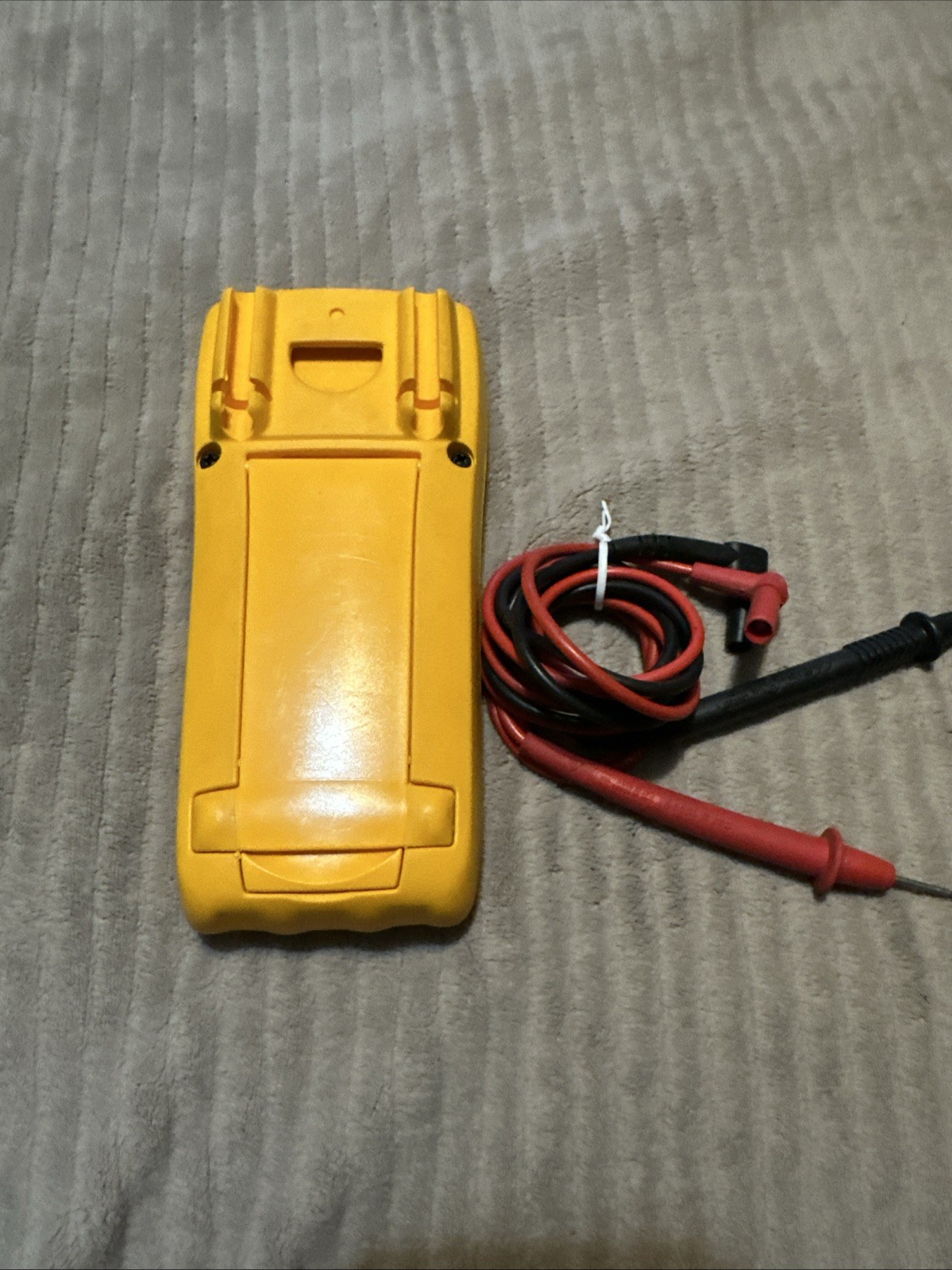 Fluke 177 True RMS Handheld Digital Multimeter CAT III 1000V AC/DC Resistance