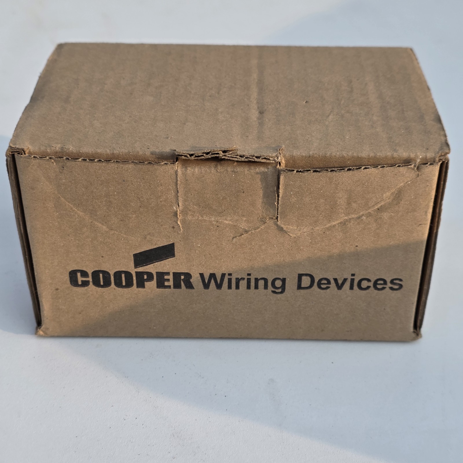 Cooper Arrow Hart L5-30P 30A 125V Twist Lock Plug NEMA L5-30P Yellow New OB