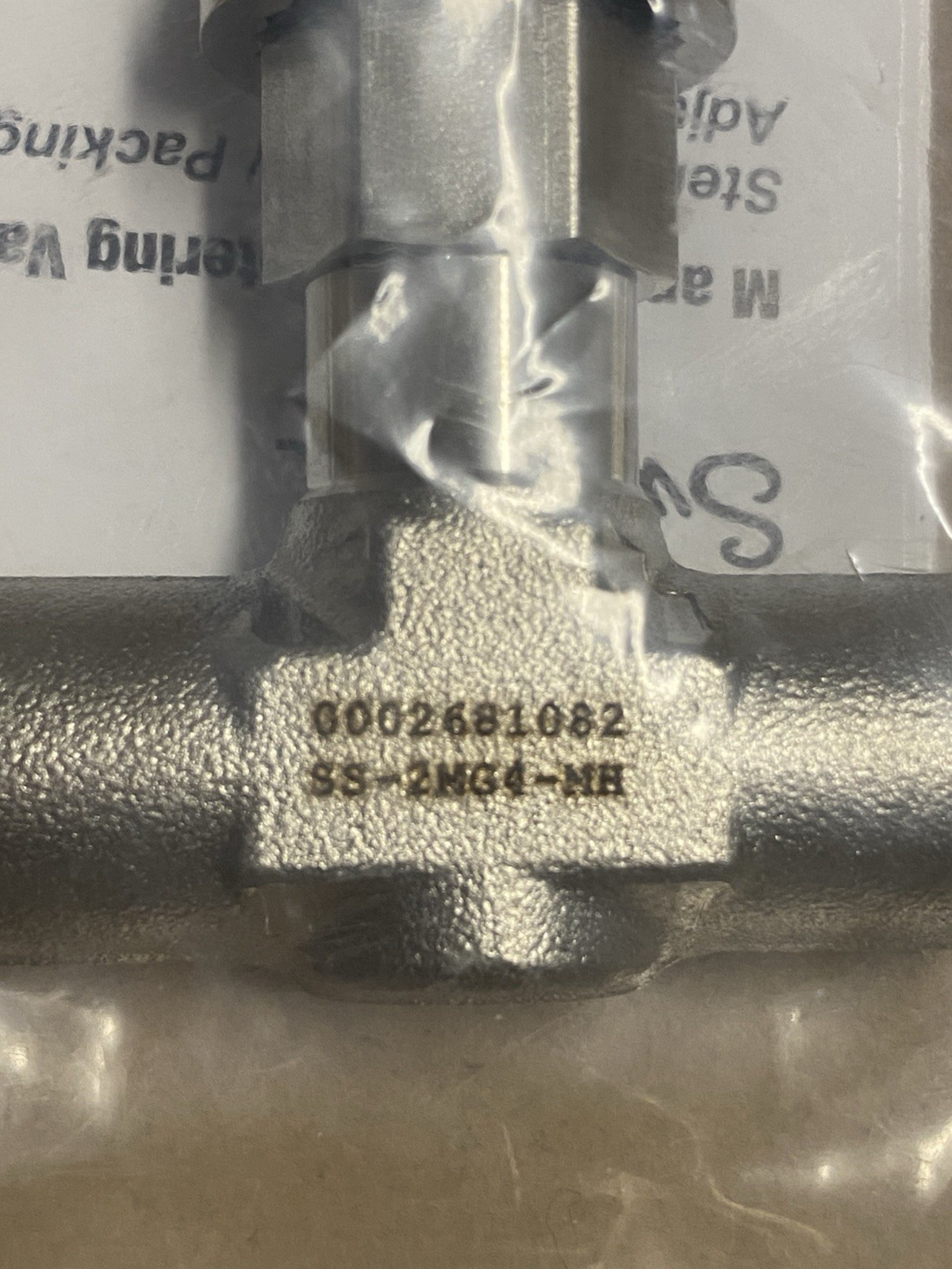 Swagelok SS-2MG4-MH Medium Flow Metering Valve, 1/8 in FNPT With Vernier Handle