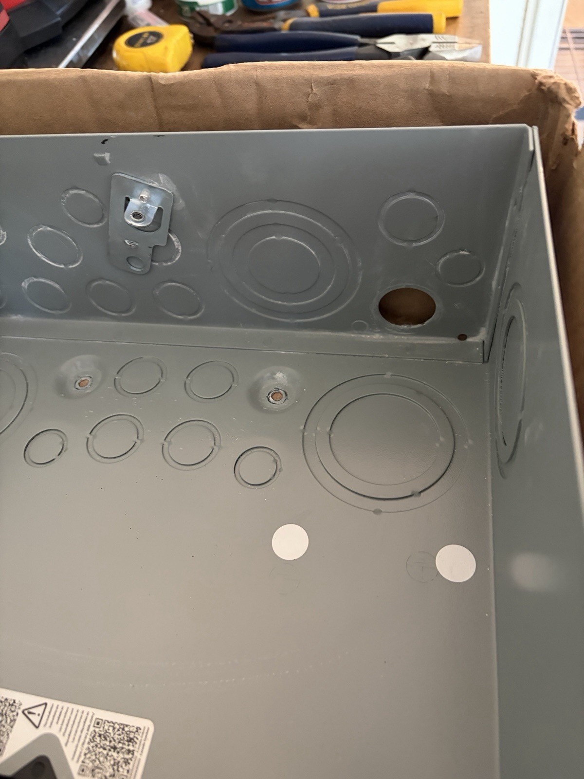 ABB 200A 8 Space 16 Circuit Outdoor Main Breaker PON Load Center PAM0820RFL