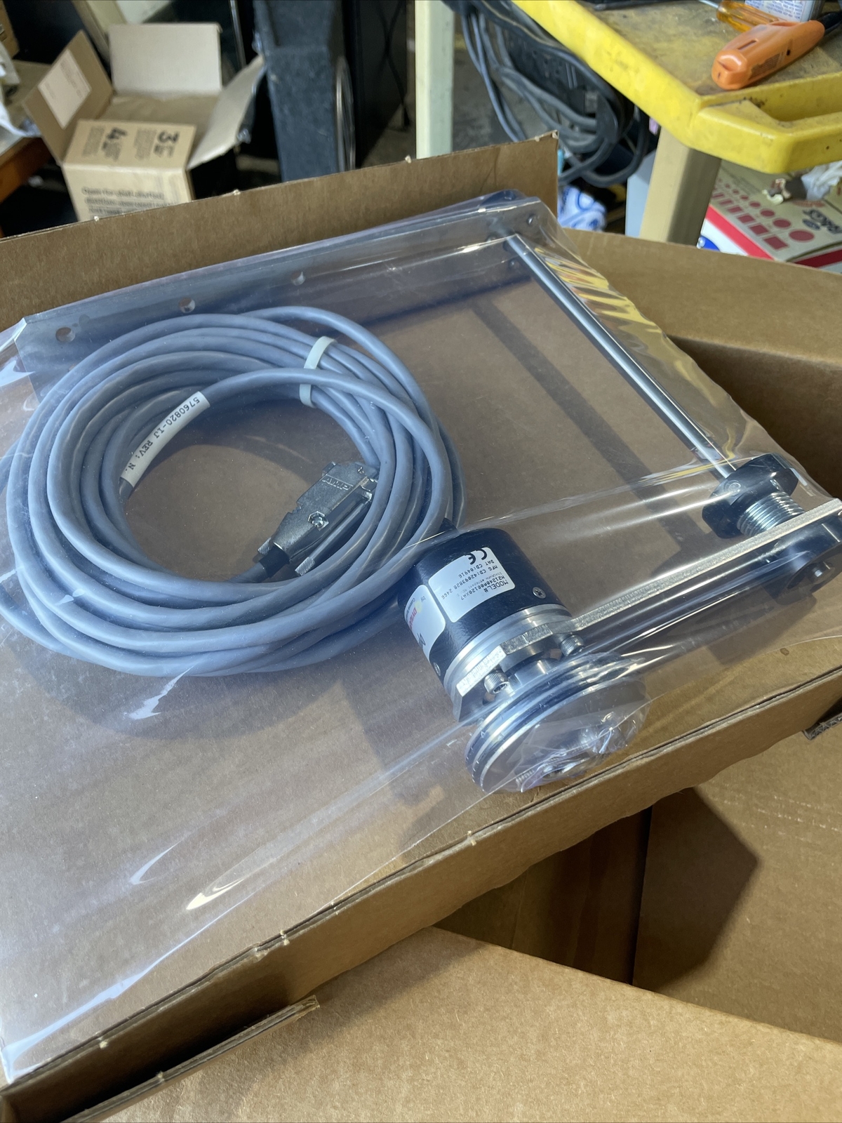 DYNAPER H21240000126XA7 ENCODER 3/8” Shaft Assembly. 5760820-IJ Rev M. Pre-wired