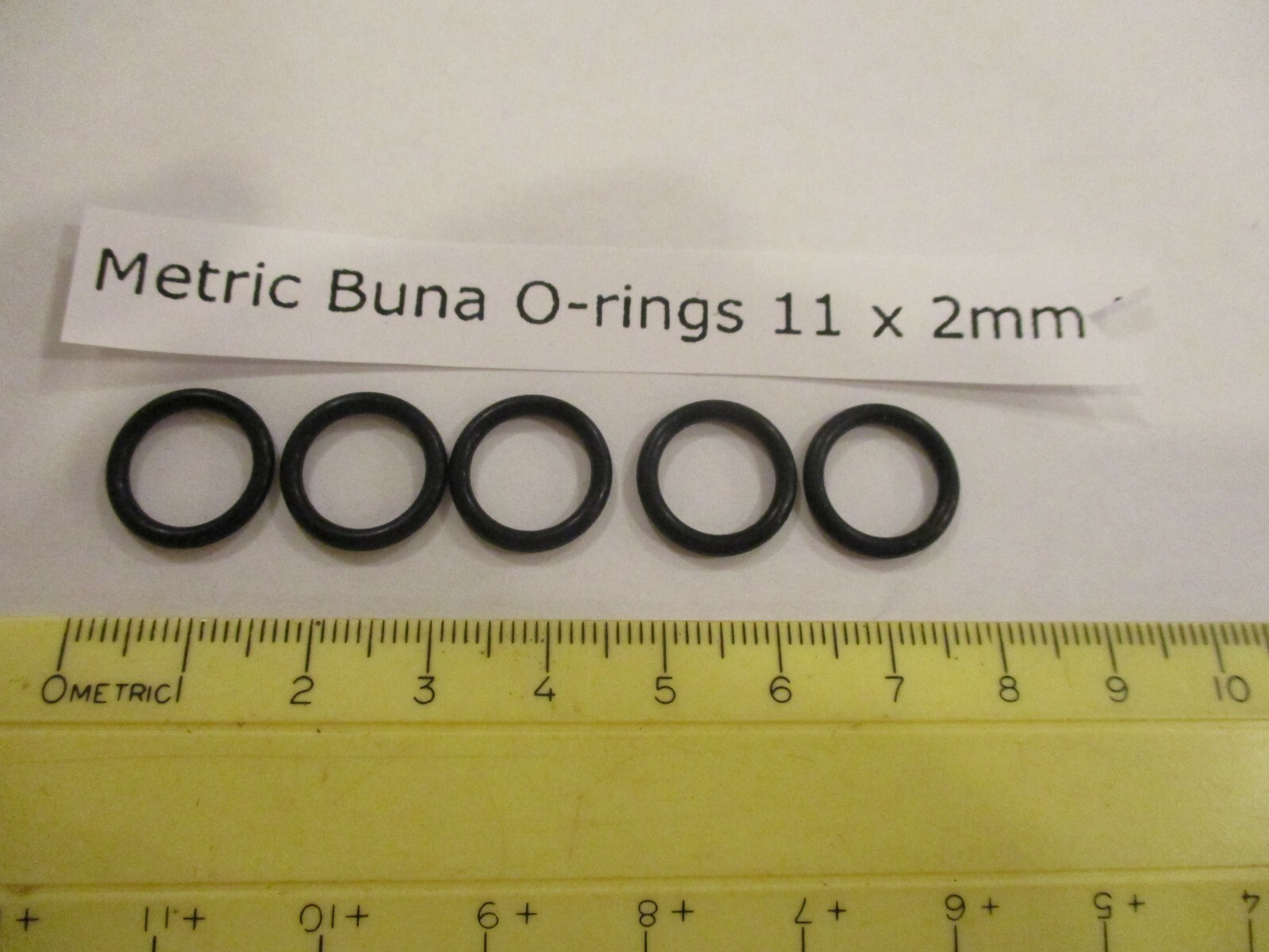 11mm ID x 15mm OD x 2mm thick O-ring. Buna-70. Quan 5.