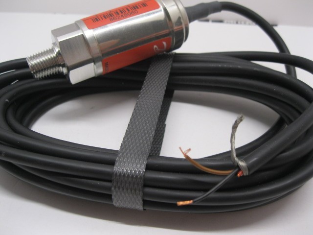 Danfoss Pressure Transmitter 060G2058 AKS 33 Made in Denmark New Open Box