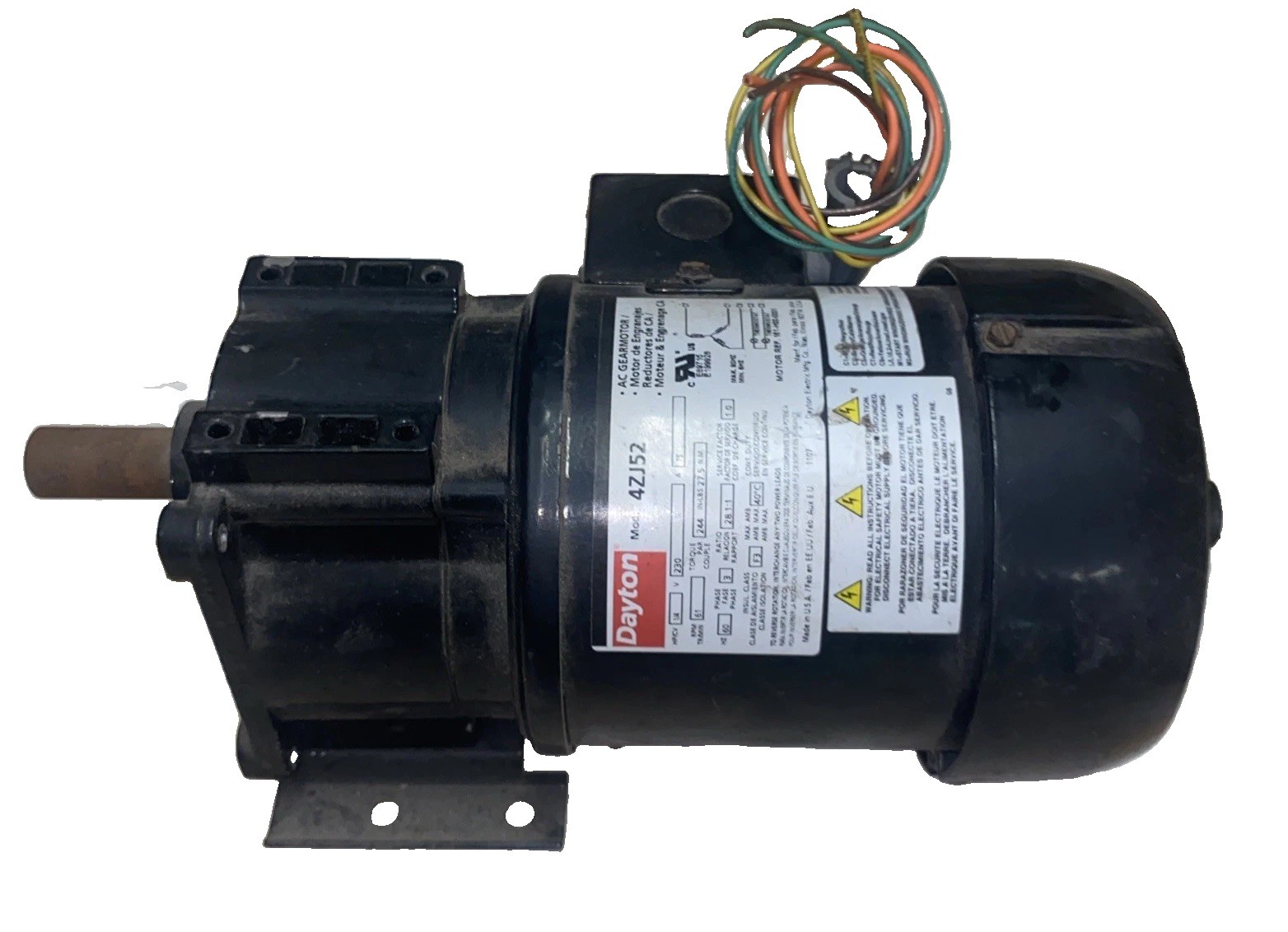 DAYTON 4ZJ52 AC Gearmotor Single Output Shaft 61 Rpm 244″-lb Torque