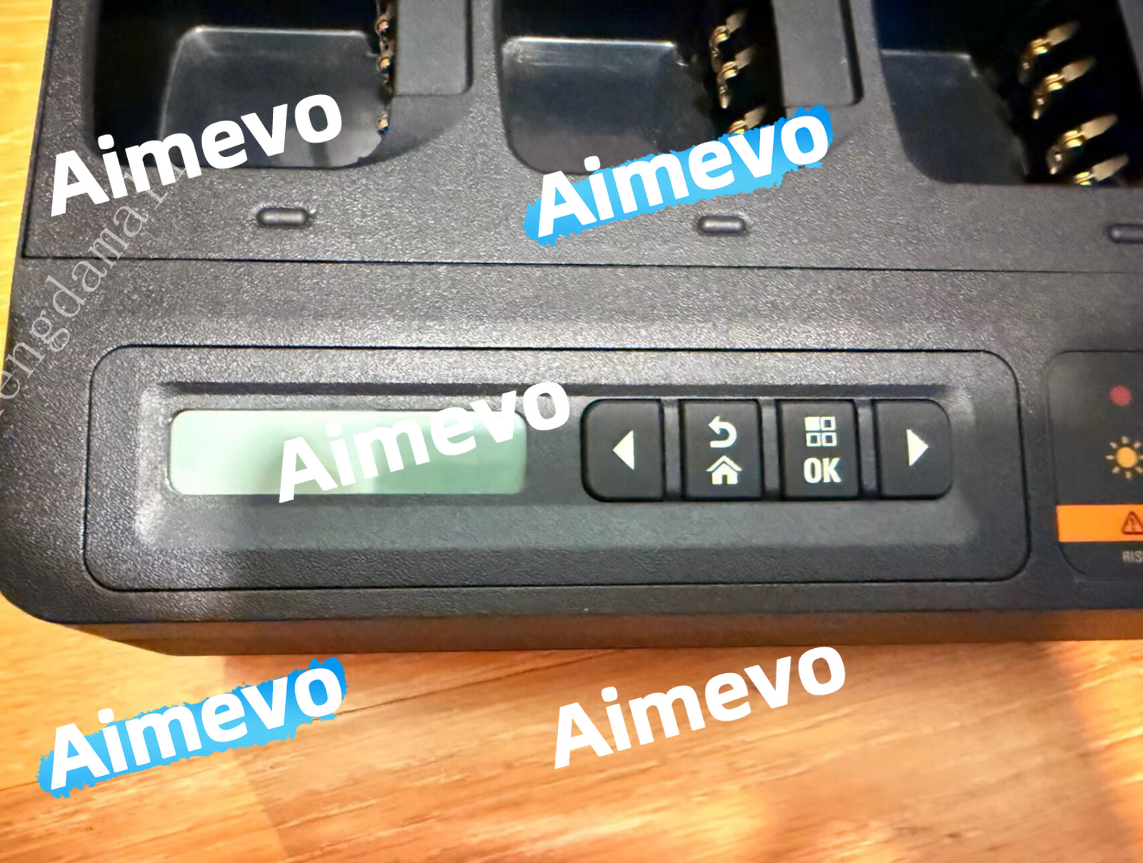 MOTOROLA IMPRES™ 2 Multi-Unit Charger (PMPN4283A)