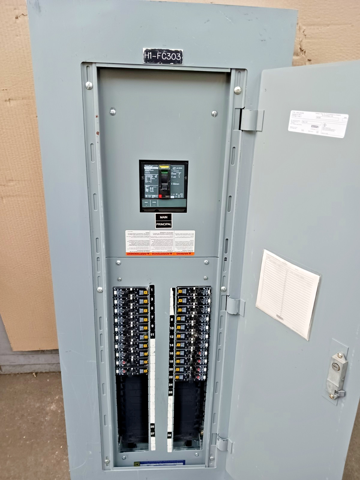 Square D 125 Amp Main Breaker Panelboard with 100 A Main NF442L1C 600Y 480 277 V