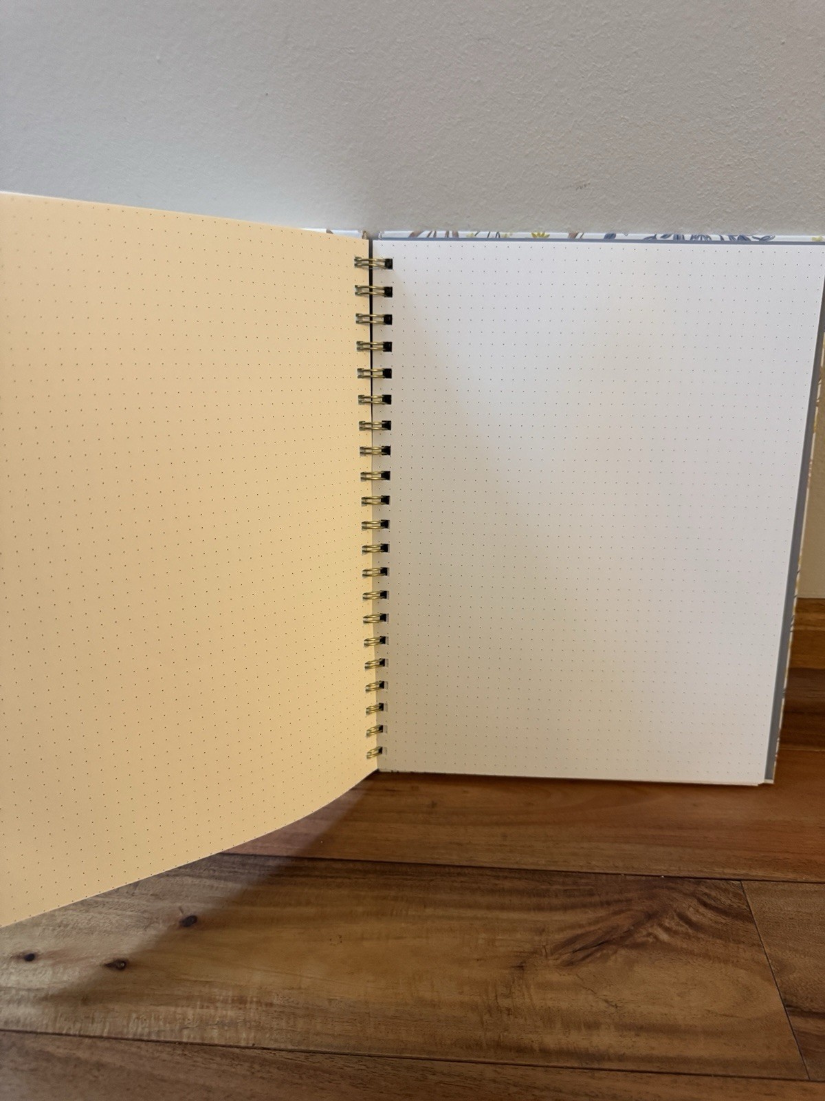 2026 Planner Orange Circle Studio Planner 12 Months Planner Jan-Dec 2026 10×8”