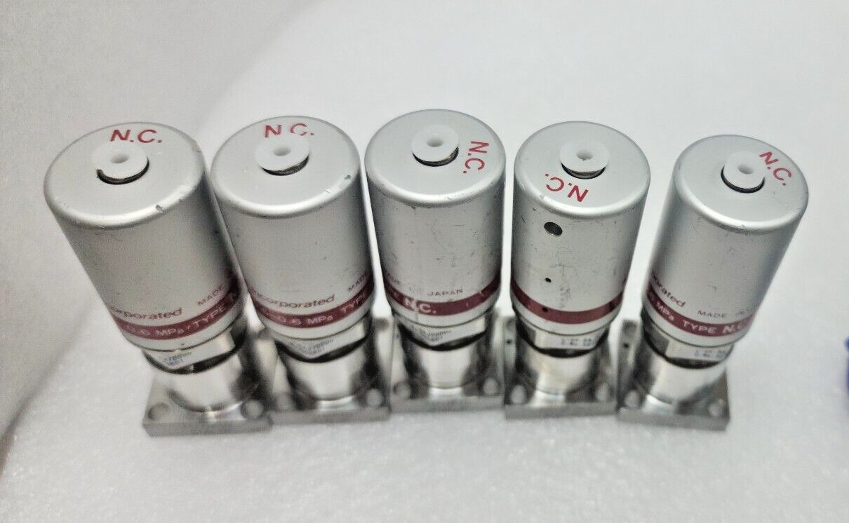 5 Fujikin 0.P 0.5-0.6 MPa, Lam 766-197842-003 Rev B, C No. 565601 NC Valve,96923