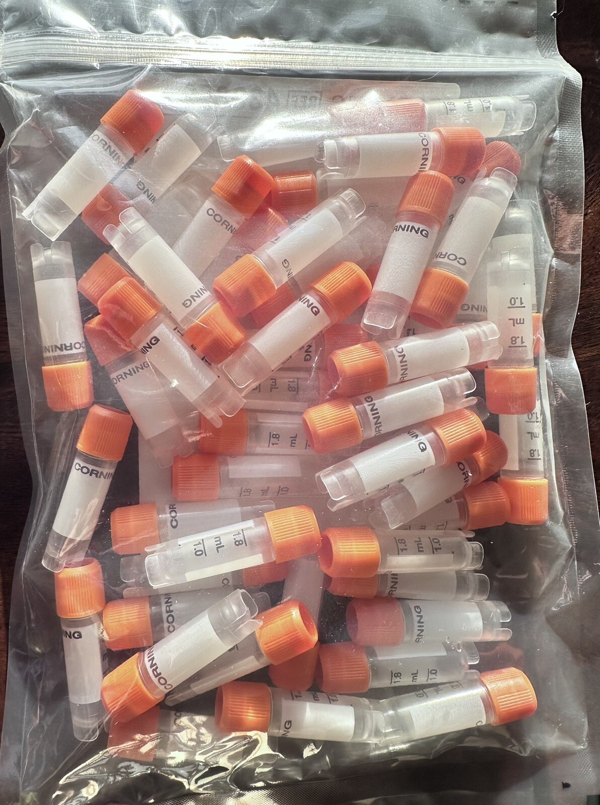 WOW!! Fifty (50) NEW Corning 2.0ml Cryogenic Vials No. 430659 Expires 2024-08-13