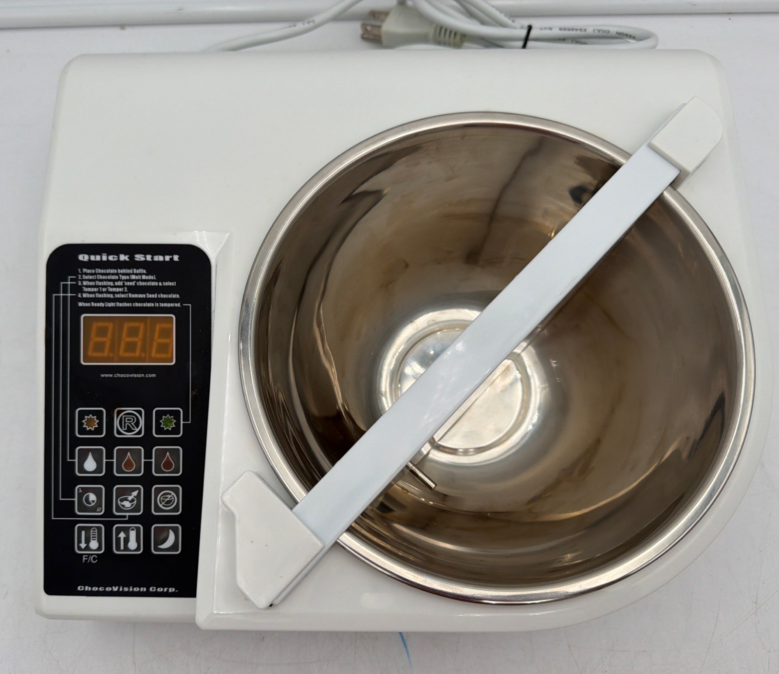 Chocovision Revolation 2B – Chocolate Tempering Machine System, 1.5 lbs – TESTED