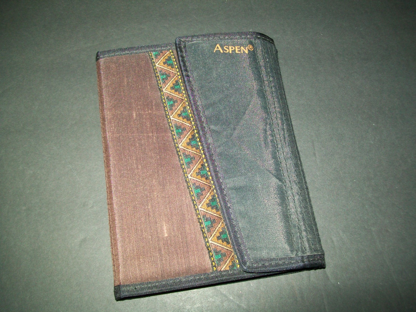 Vintage Brown Nylon Planner 6 Ring Organizer With Pockets 5.75in x 7.5in