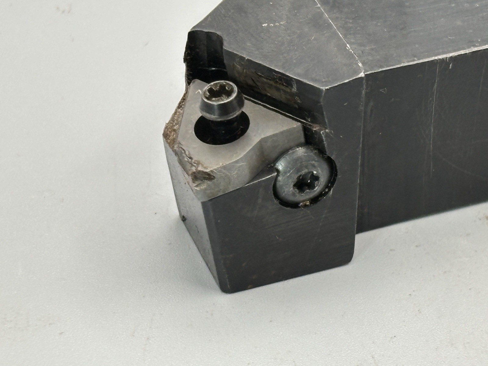 Sandvik R166.4FG-164D 1.00″ Indexable Threading Tool Holder Lathe 6.00″ OAL
