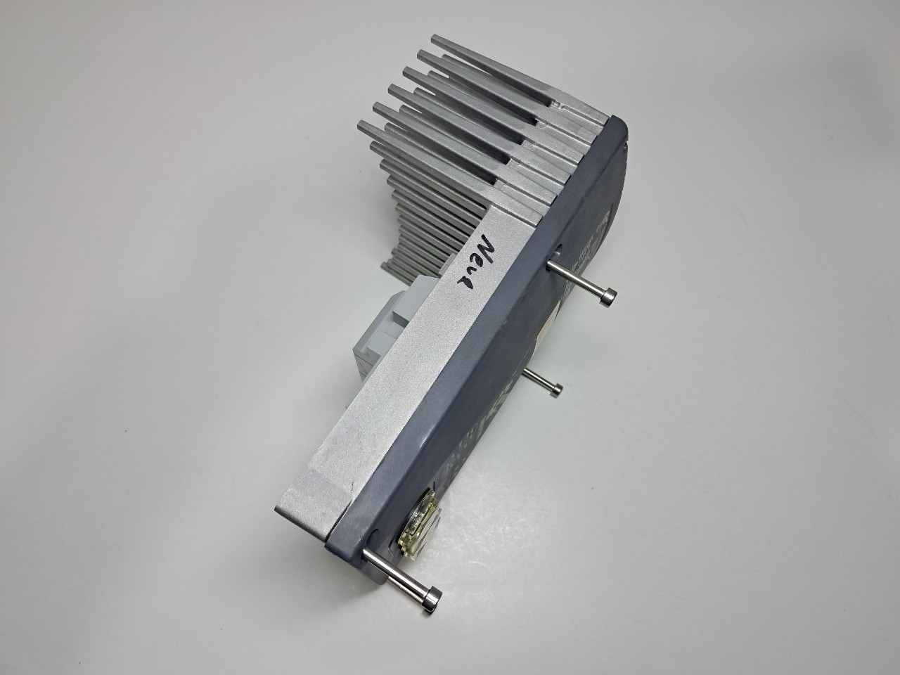 Used – Nord SK 205E-111-340-A INVERTER 1.1 kW 3ph FLA 2.7 Amps 0/400 Hz