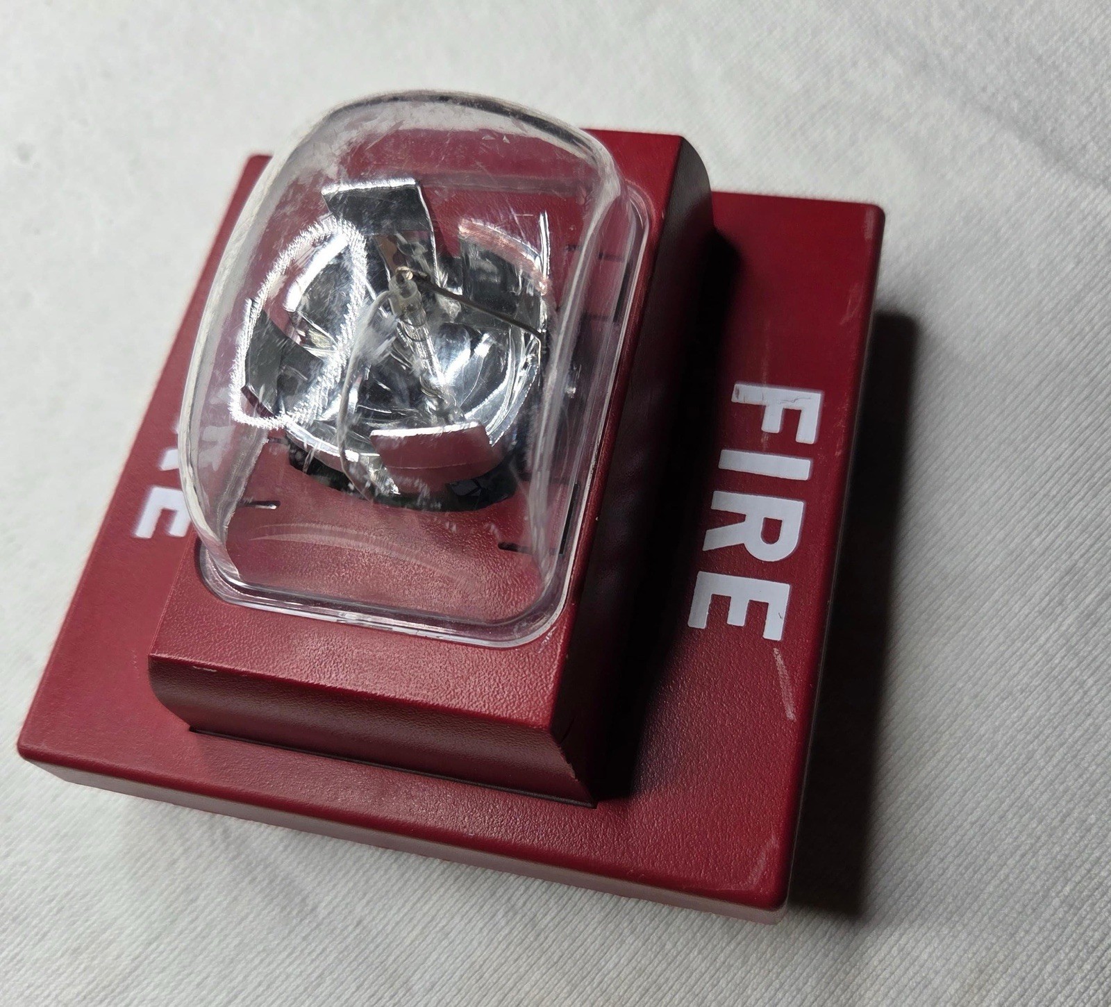 Siemens Stand Along Fire Alarm Strobe Model No. U-MCS P/N 500-699701