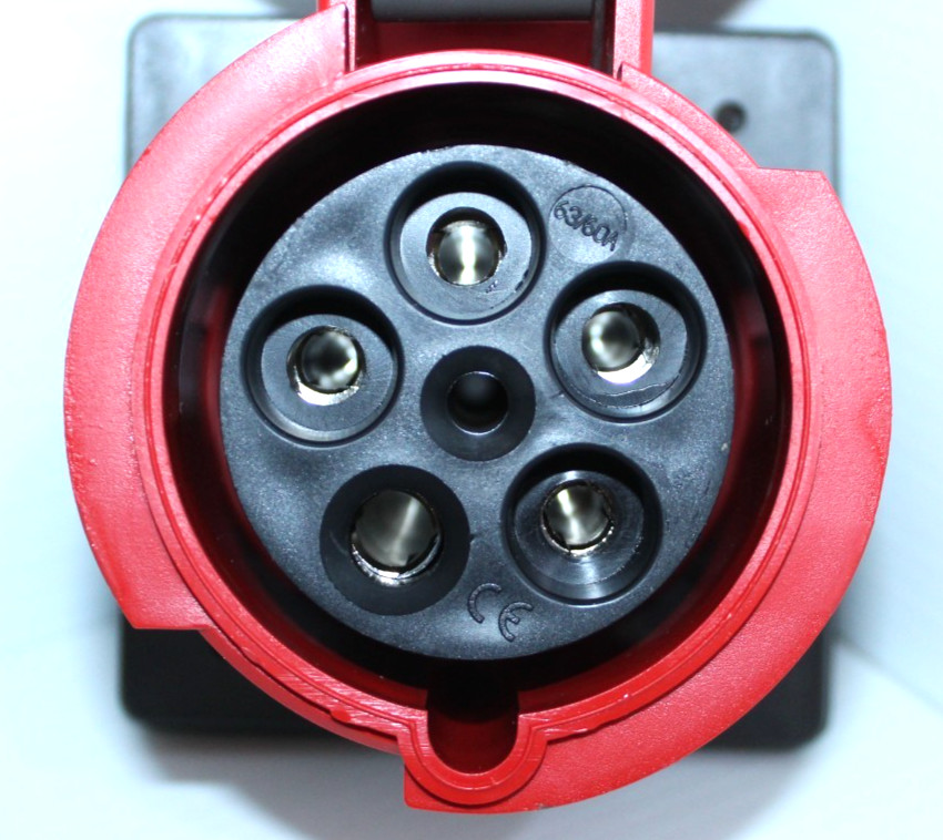 ⭐NEW IN BOX⭐ PS 560R7W 60-Amp RECEPTACLE 277/480V 60A 4P 5W HBL560R7W 🔴USA🔵