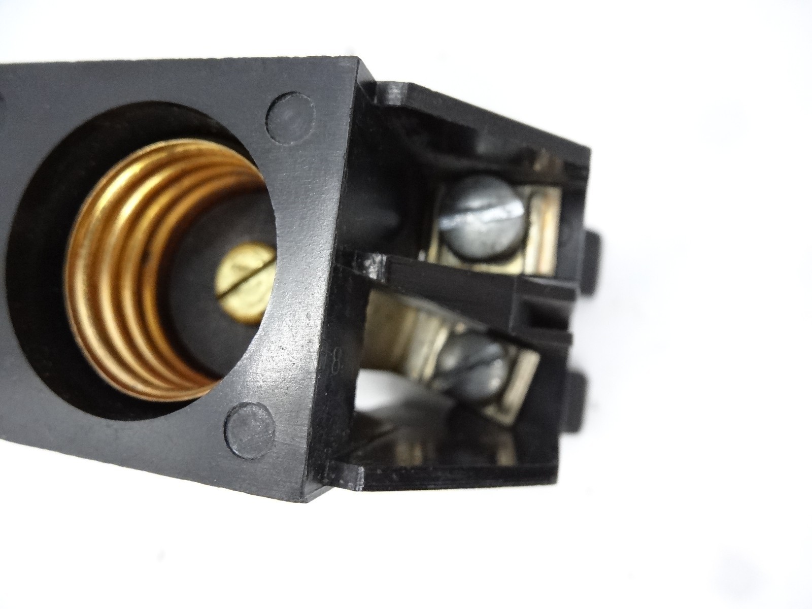 Walker 1763 120V/240V Rated 15, 20, 25, and 30 Amp Screw-In Fuse Holder Block
