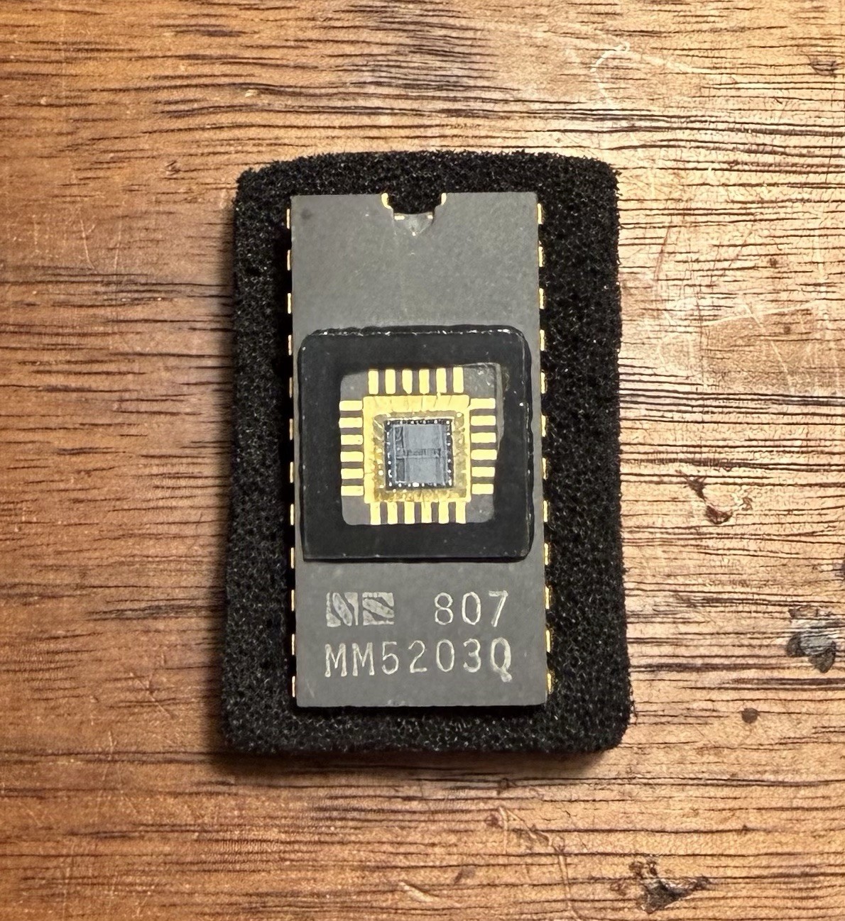 MM5203Q NSC MM5203 Ceramic 24-PIN CERDIP GOLD LEADS UOS!