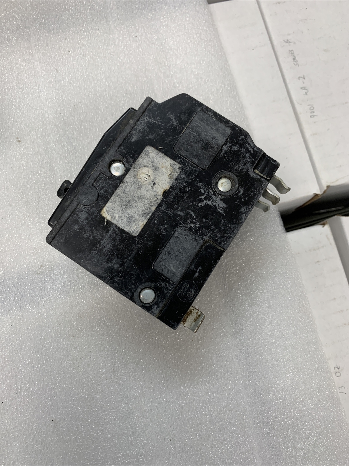 SQUARE D QO240 2 POLE PLUG IN CIRCUIT BREAKER 40A 240V