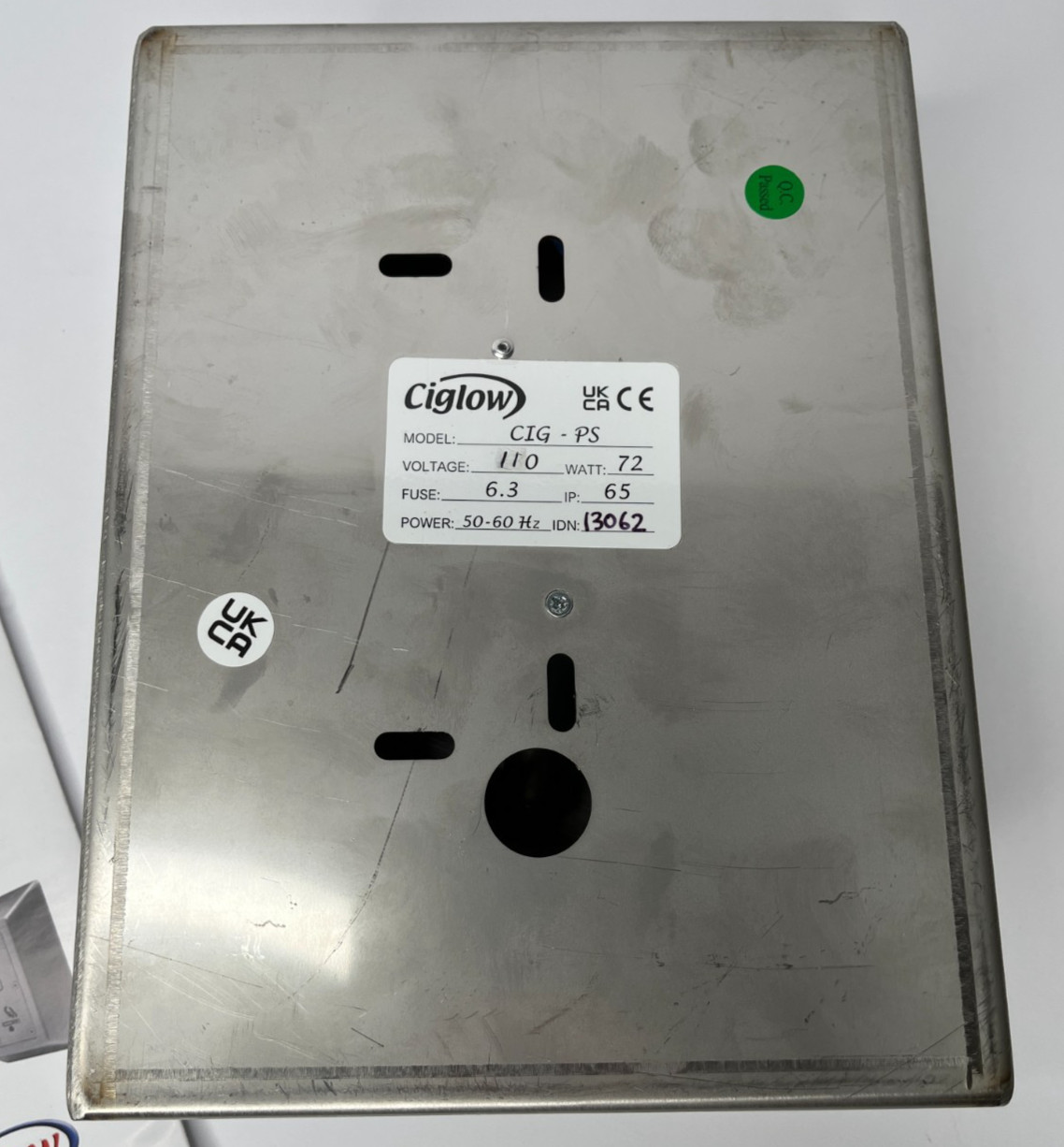 CIGLOW CIG-PS-CT STAINLESS STEEL WALL MOUNTED FLAMELESS LIGHTER 110V 50-60 Hz