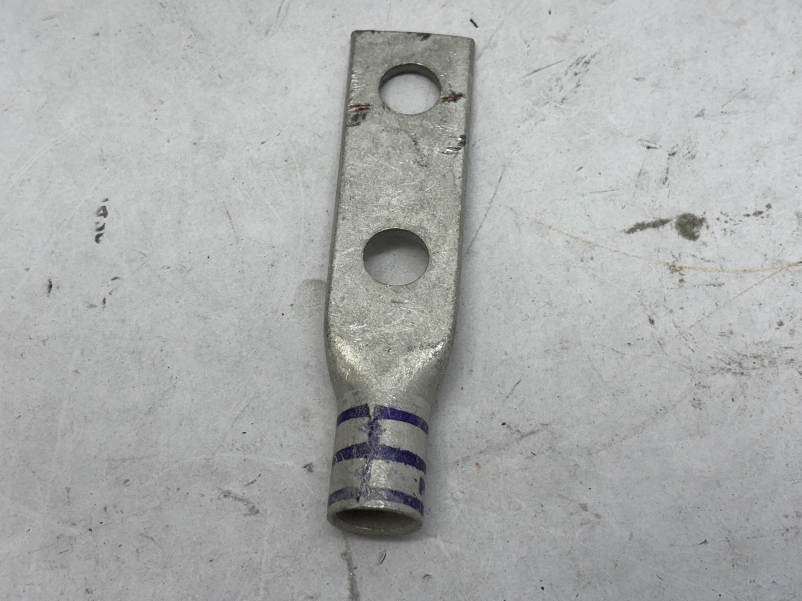 Burndy YAV28L2NTCFX 4/0 Purple Die 15 Two Hole Compression Lug 550 MCM Wire