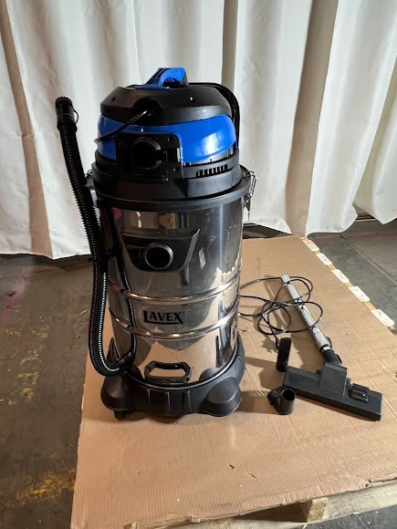 Lavex 13 Gallon SS Commercial Wet / Dry Vacuum with Toolkit – 100-120V, 1200W
