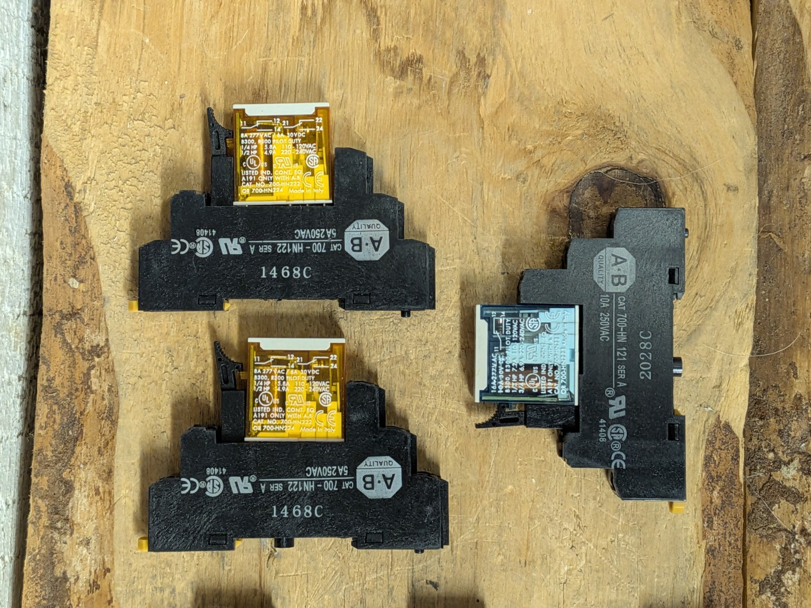 Lot AB Allen-Bradley 700-HN122 Relay Socket Base w/ 700-HN221 700-HN222