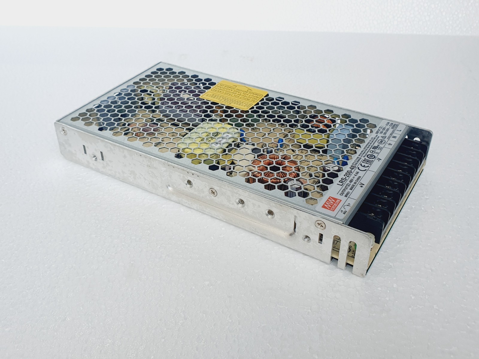 LOT of 5 MEAN WELL LRS-200-48 Power Supply Input: 120/240 VAC, Out: 48 VDC, 4.4A